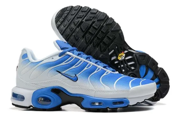 air-max-plus-tn-sky-fade-2.webp AIR MAX PLUS TN ‘SKY FADE’