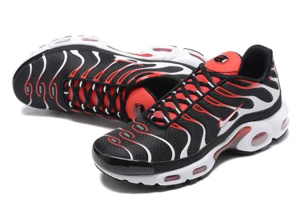 air-max-plus-tn-white-university-red-1.webp AIR MAX PLUS TN ‘WHITE UNIVERSITY RED’