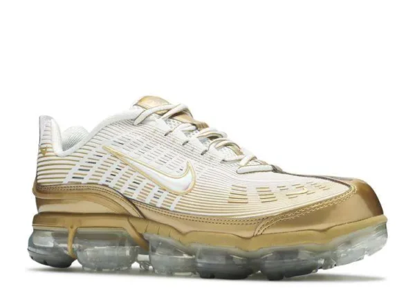 air-vapormax-360-white-metallic-gold-1.webp AIR VAPORMAX 360 ‘WHITE METALLIC GOLD’