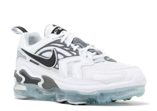 air-vapormax-evo-white-black-1.webp AIR VAPORMAX EVO ‘WHITE BLACK’