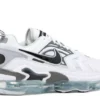 air-vapormax-evo-white-black-2.webp AIR VAPORMAX EVO ‘WHITE BLACK’