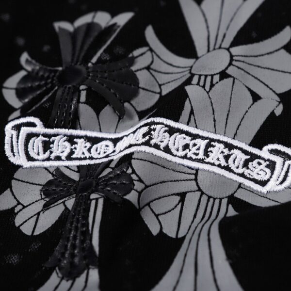 CHRM HRTS T-shirt Floral Graphic Black