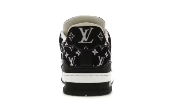 black-monogram-textile-2.webp Black Monogram Textile