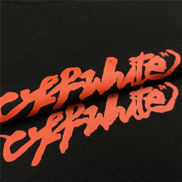 OFF-WHT T-shirt Arrow On Canvas Print