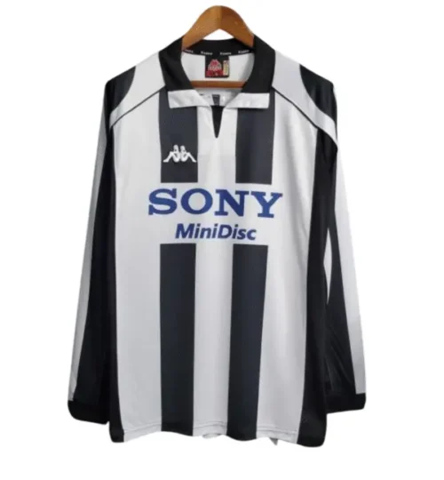 camiseta-retro-juventus-97-98-1-equipacion-manga-larga.webp Camiseta Retro Juventus 97/98 1ª equipación manga larga