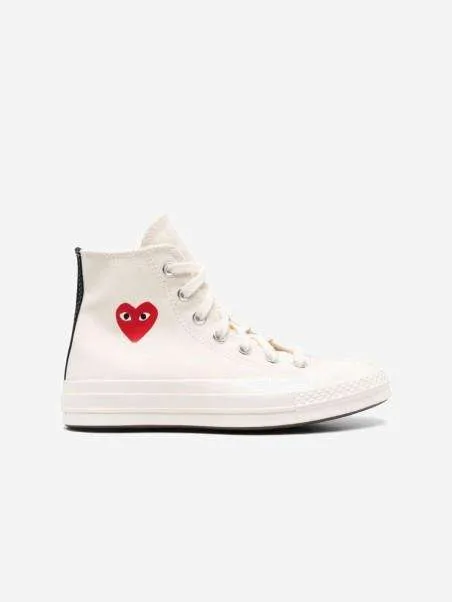 comme-des-garcons-play-x-converse-blancas-2.webp Comme Des Garçons Play x Converse Blancas