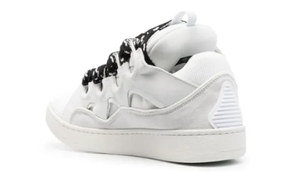 curb-white-black-3.webp Curb White Black