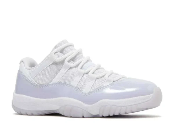 jordan-retro-11-low-pure-violet-1.webp JORDAN RETRO 11 LOW ‘PURE VIOLET’