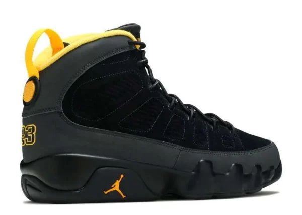 JORDAN RETRO 9 ‘DARK CHARCOAL UNIVERSITY GOLD’
