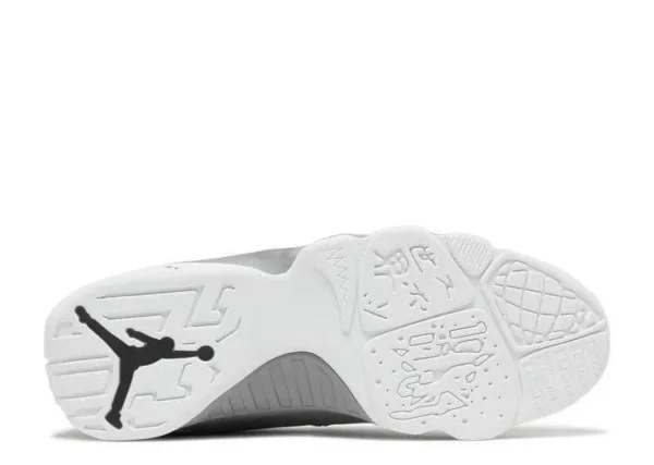 jordan-retro-9-particle-grey-3.webp JORDAN RETRO 9 ‘PARTICLE GREY’