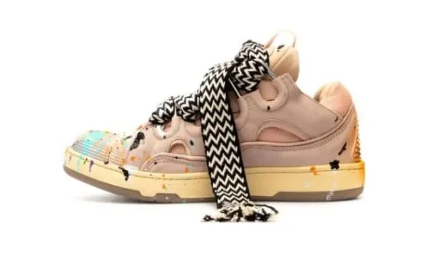 rosa-con-macchie-di-vernice-1.webp Rosa Con Macchie Di Vernice