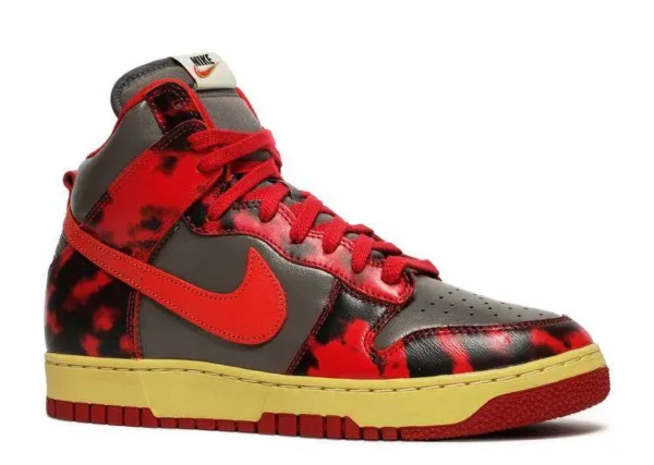 sb-dunk-high-acid-wash-1.webp SB DUNK HIGH ‘ACID WASH’