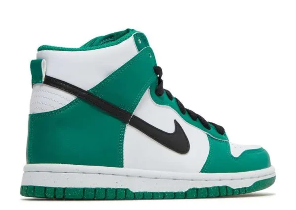 sb-dunk-high-celtics-3.webp SB DUNK HIGH ‘CELTICS’