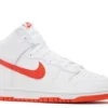 sb-dunk-high-white-picante-red-1.webp SB DUNK HIGH ‘WHITE PICANTE RED’