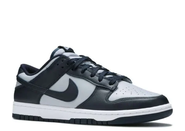 sb-dunk-low-georgetown-2.webp SB DUNK LOW ‘GEORGETOWN’