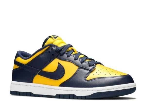 sb-dunk-low-michigan-2.webp SB DUNK LOW ‘MICHIGAN’