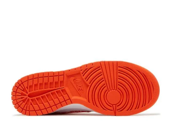 sb-dunk-low-paisley-orange-3.webp SB DUNK LOW ‘PAISLEY ORANGE’