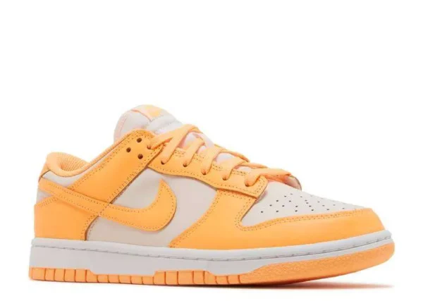 sb-dunk-low-peach-cream-1.webp SB DUNK LOW ‘PEACH CREAM’