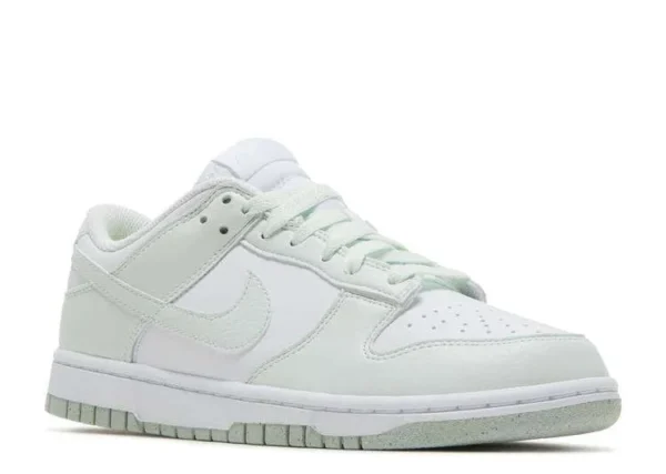 sb-dunk-low-white-mint-1.webp SB DUNK LOW ‘WHITE MINT’