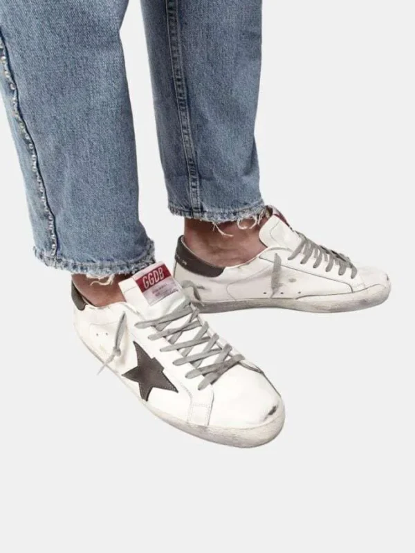 sneakers-golden-260.webp SNEAKERS GOLDEN