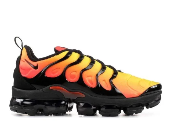 vapormax-plus-22.webp VAPORMAX PLUS