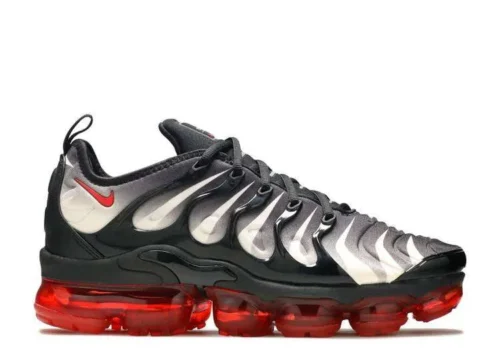 vapormax-plus-32.webp VAPORMAX PLUS
