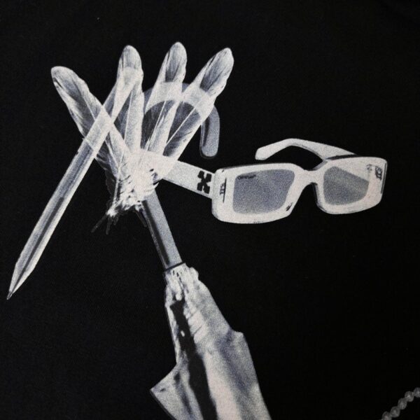 OFF-WHT T-shirt X-ray Graphic Design