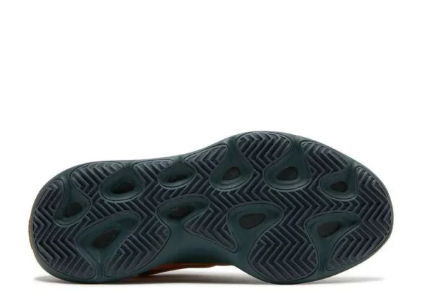 YEEZY 700 V3 ‘COPPER FADE’