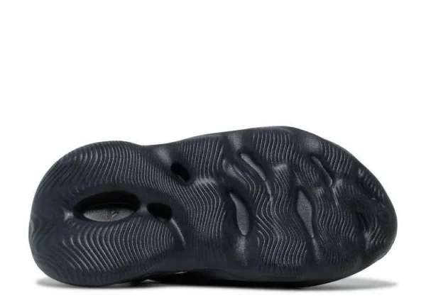 YEEZY FOAM RUNNER ‘MINERAL BLUE’