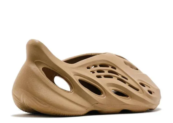 yeezy-foam-runner-ochre-2.webp YEEZY FOAM RUNNER ‘OCHRE’